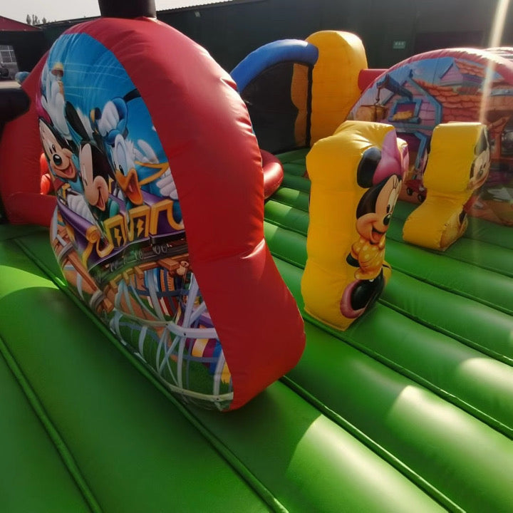 Le parcours La famille Mickey(nouvelle arrivage) disponible à partir 19 juin 2025)