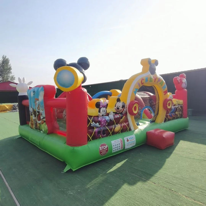 Le parcours La famille Mickey(nouvelle arrivage) disponible à partir 19 juin 2025)