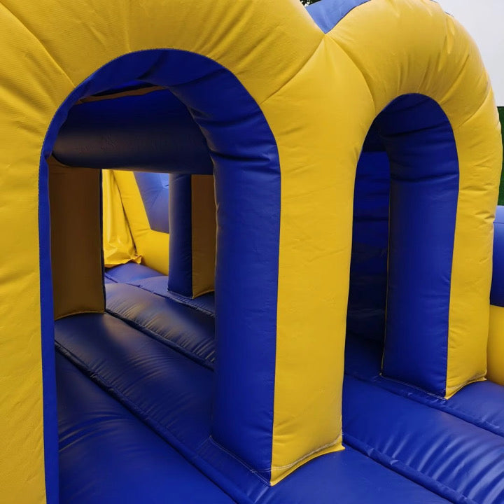 Le parcours Les couleurs très Minions 53 pieds(Nouvelle arrivage) disponible à partir 19 juin 2025)